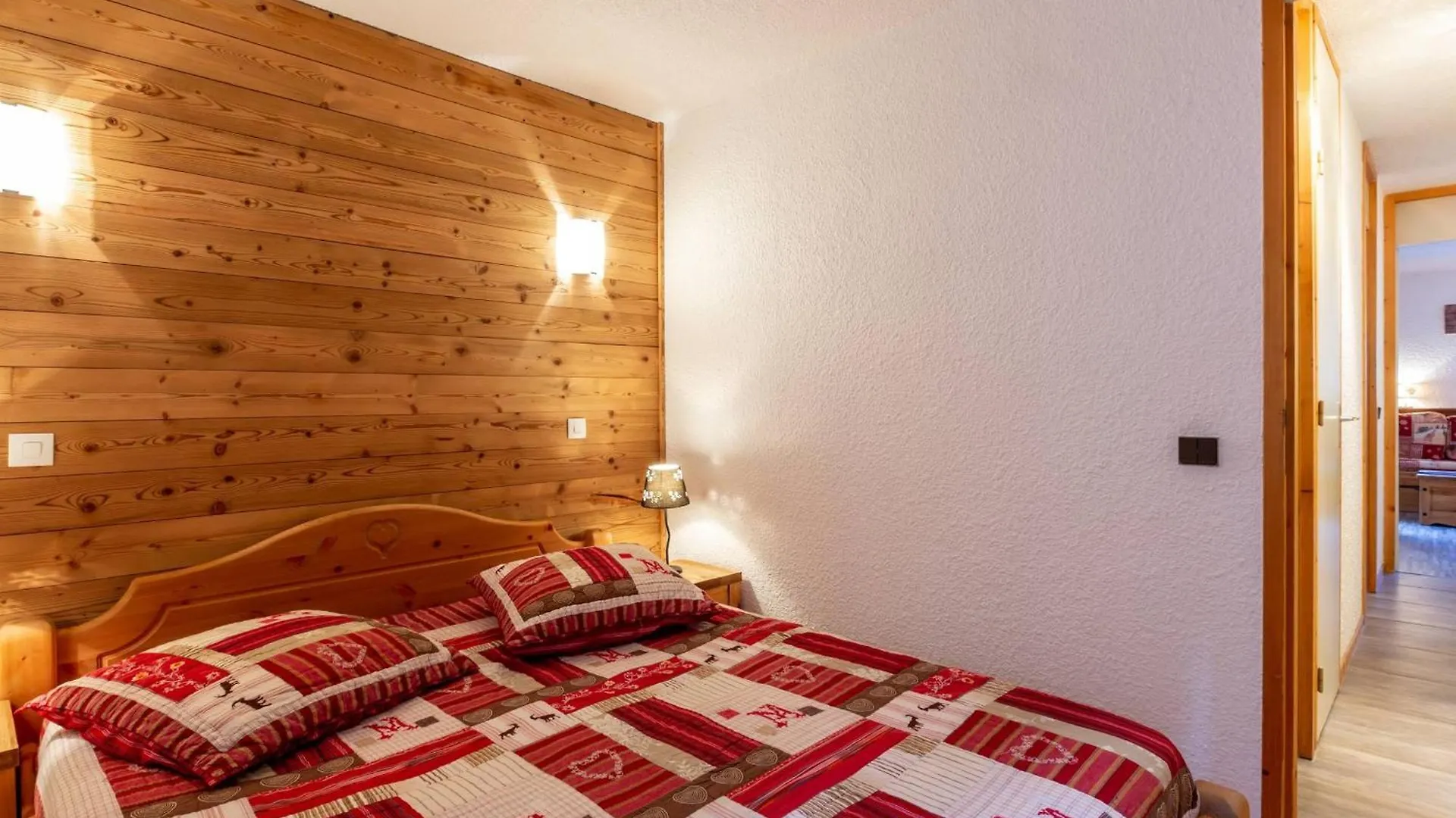 Dans Le Centre De Valmorel, Appartement 2 Pieces Renove Pour 5 Personnes, A 20M Des Commerces Et Telesiege. - Fr-1-356-382